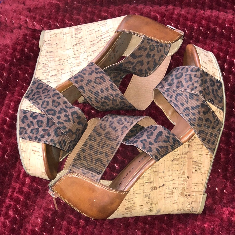 Chinese Laundry Leopard Print Wedges Sz 9.5